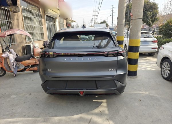 Archfox Polar Fox 2024, 210000 км, за 158900 CNY