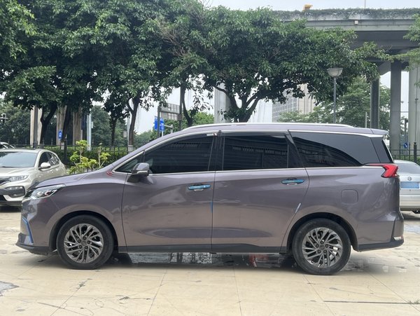 SAIC Maxus EUNIQ 5, 122900 км, за 54300 CNY - фото 11