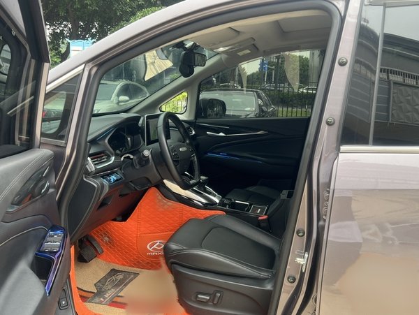 SAIC Maxus EUNIQ 5, 122900 км, за 54300 CNY - фото 18