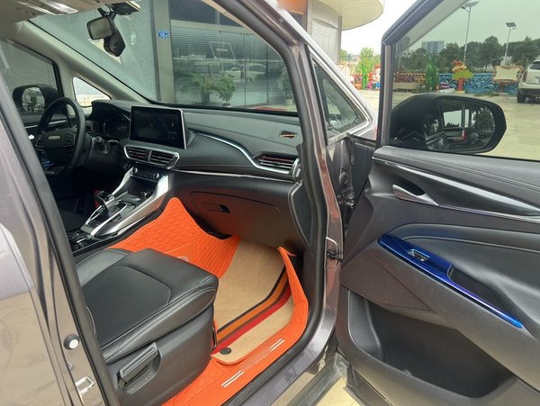 SAIC Maxus EUNIQ 5, 122900 км, за 54300 CNY - фото 16