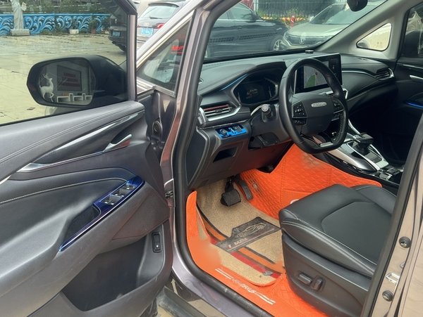 SAIC Maxus EUNIQ 5, 122900 км, за 54300 CNY - фото 23