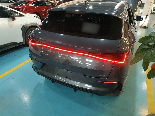 BYD E2 2019, 96600 км, за 37300 CNY - фото 7