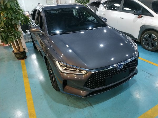 BYD E2 2019, 96600 км, за 37300 CNY