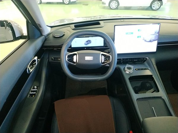 Geely Galaxy E5, 670000 км, за 109900 CNY - фото 15