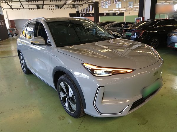 Geely Galaxy E5, 670000 км, за 109900 CNY