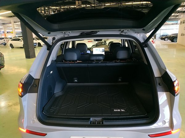 Geely Galaxy E5, 670000 км, за 109900 CNY - фото 23