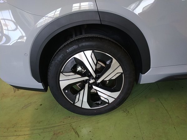 Geely Galaxy E5, 670000 км, за 109900 CNY - фото 11