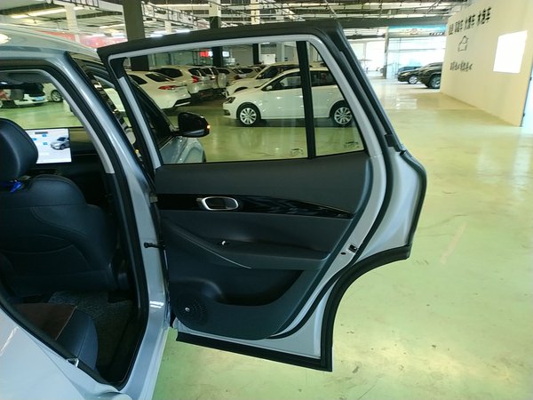 Geely Galaxy E5, 670000 км, за 109900 CNY - фото 26