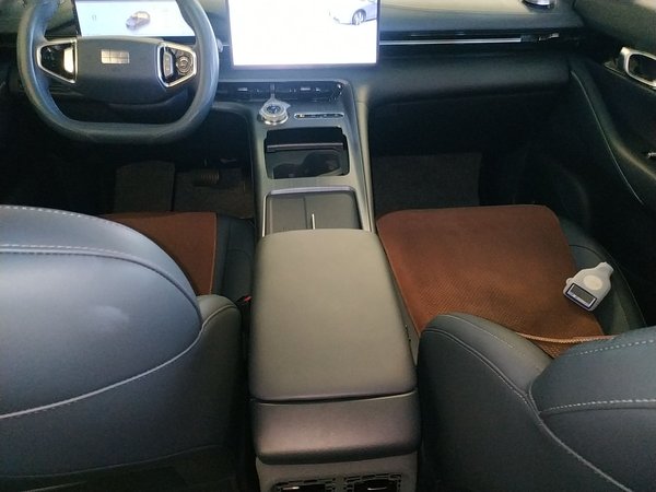 Geely Galaxy E5, 670000 км, за 109900 CNY - фото 18