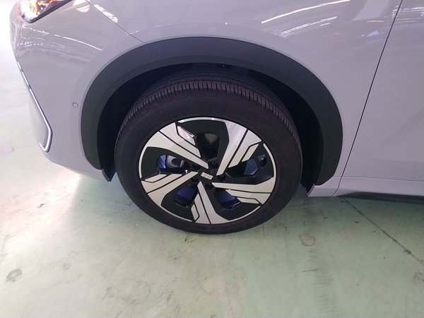 Geely Galaxy E5, 670000 км, за 109900 CNY - фото 9