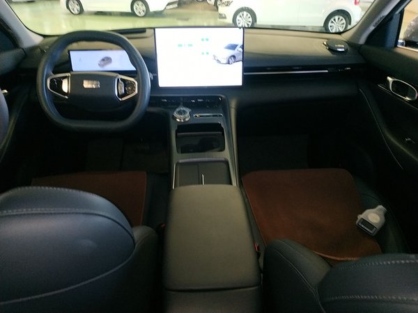 Geely Galaxy E5, 670000 км, за 109900 CNY - фото 17