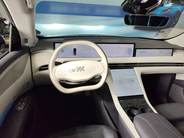 Zhiji LS7 2023, 27000 км, за 160200 CNY - фото 15