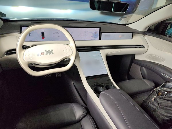 Zhiji LS7 2023, 27000 км, за 160200 CNY - фото 14