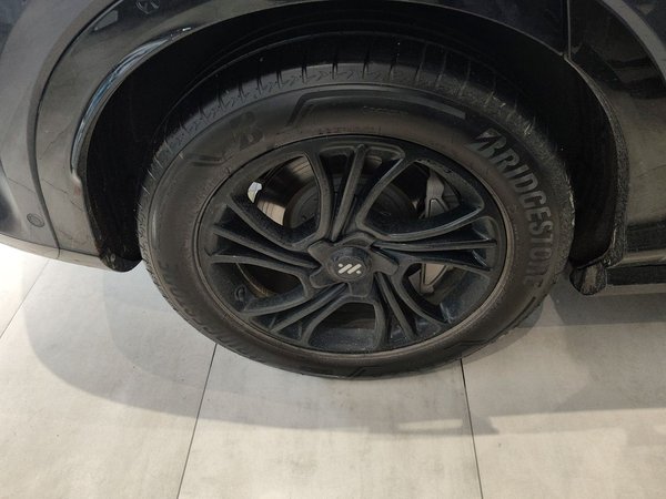 Zhiji LS7 2023, 27000 км, за 160200 CNY - фото 11