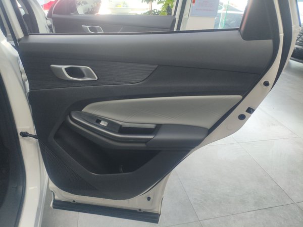 Changan Qiyuan Q05, 4000 км, за 75000 CNY - фото 26