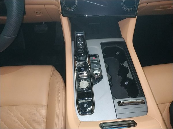 Lynk & Co 09 EP-M 2021, 53200 км, за 161600 CNY - фото 17