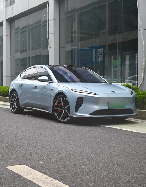 Nio ET5 2021, 22500 км, за 133000 CNY