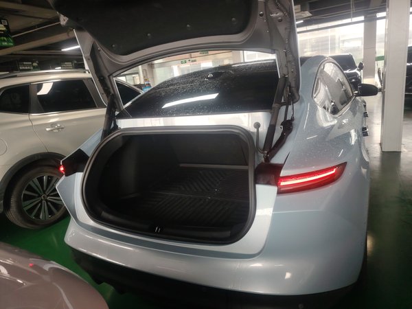 Nio ET5 2021, 22500 км, за 133000 CNY - фото 23