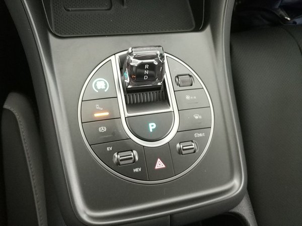 BYD Sea Lion 05 2024, 140000 км, за 91900 CNY - фото 18