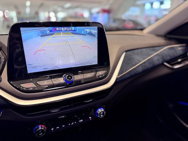 Chevrolet Touring 2021, 24200 км, за 66600 CNY - фото 13