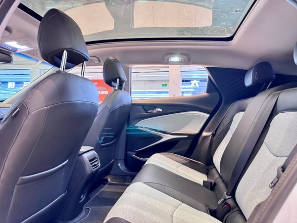 Chevrolet Touring 2021, 24200 км, за 66600 CNY - фото 12