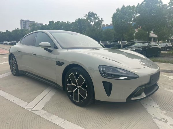 Xiaomi SU7 2024, 48100 км, за 190800 CNY