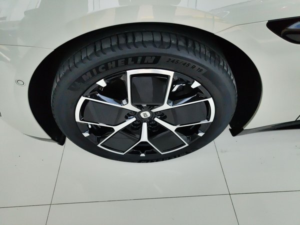 Xiaomi SU7 2024, 48100 км, за 190800 CNY - фото 9