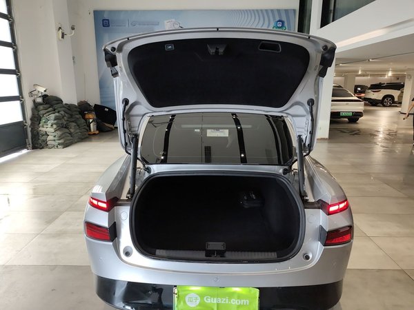 XPeng P7 2023, 47000 км, за 128900 CNY - фото 23