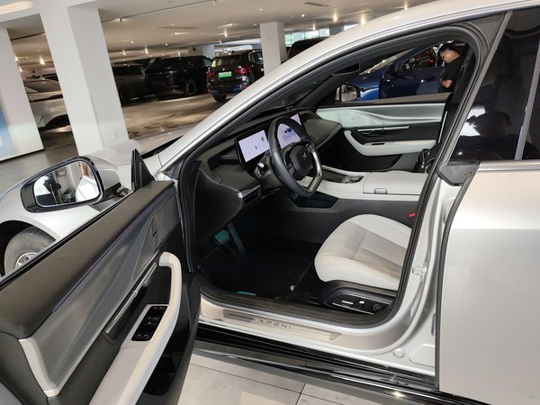 XPeng P7 2023, 47000 км, за 128900 CNY - фото 20