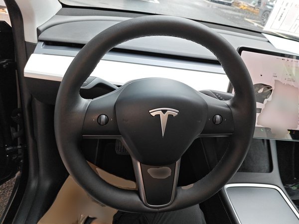 Tesla Model Y 2021, 90000 км, за 136200 CNY - фото 15