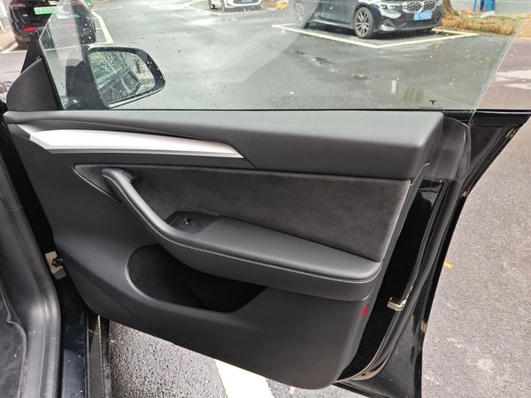 Tesla Model Y 2021, 90000 км, за 136200 CNY - фото 25