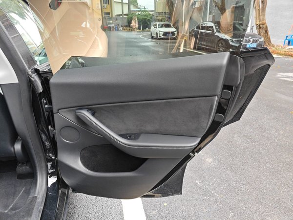 Tesla Model Y 2021, 90000 км, за 136200 CNY - фото 26