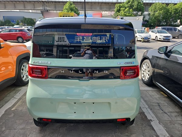 Wuling Hongguang MINIEV 2021, 11000 км, за 17800 CNY - фото 6