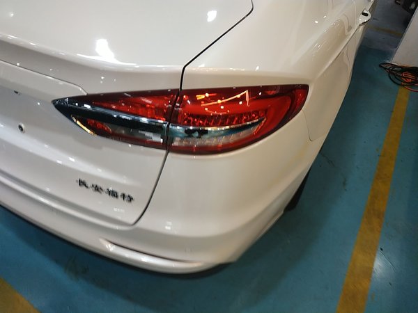 Ford Mondeo 2019, 73100 км, за 63600 CNY - фото 8