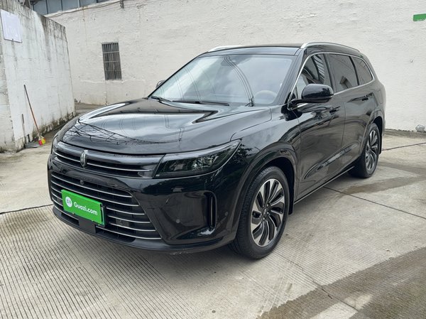 Hongmeng Zhixing Wenjie M7 2024 1,5 Т с задним приводом в версии Plus на 5 мест