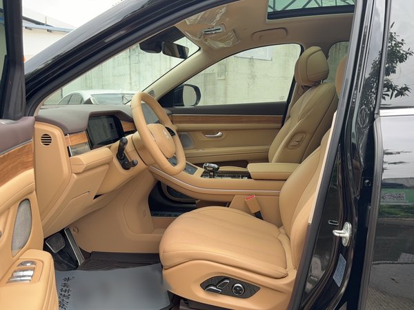 Hongmeng Zhixing Wenjie M7 2023, 34100 км, за 169600 CNY - фото 10