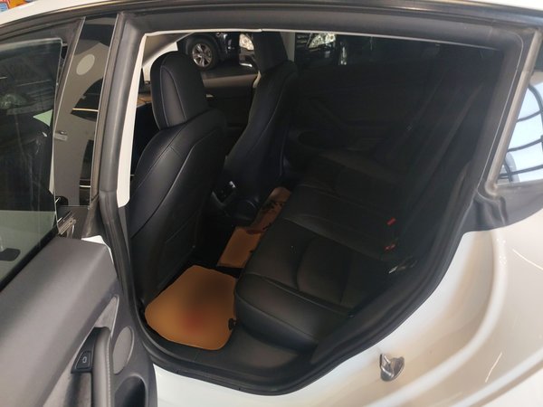Tesla Model 3 2021, 95300 км, за 111300 CNY - фото 21