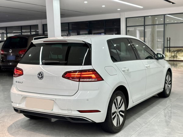 Volkswagen Golf 2018, 20600 км, за 60100 CNY - фото 7