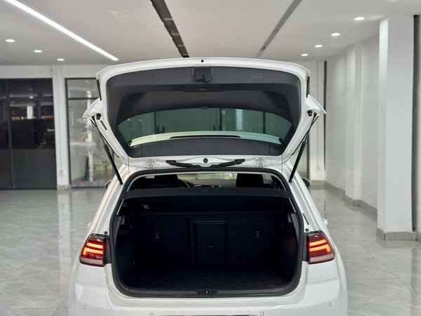 Volkswagen Golf 2018, 20600 км, за 60100 CNY - фото 23