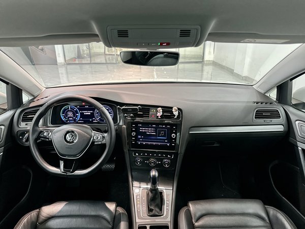 Volkswagen Golf 2018, 20600 км, за 60100 CNY - фото 14