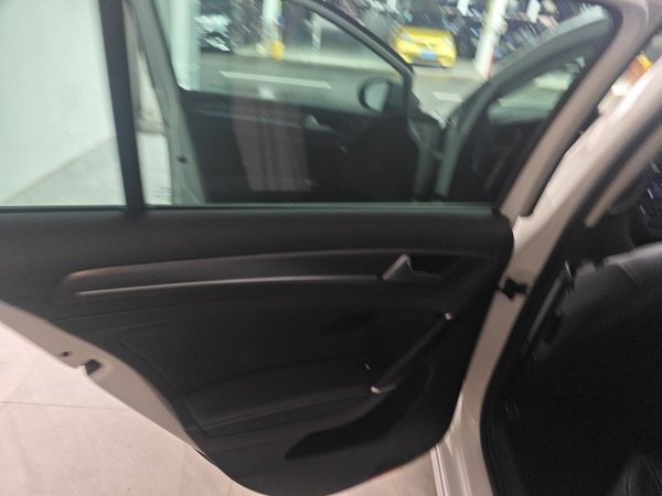 Volkswagen Golf 2018, 20600 км, за 60100 CNY - фото 28