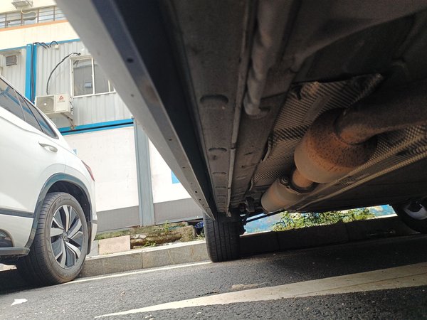 Флагманская модель BYD Song Plus New Energy 2021 DM-i длиной 110 км, 2021 года