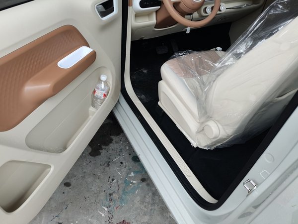 Wuling Hongguang MINIEV 2024, 200 км, за 31300 CNY - фото 20