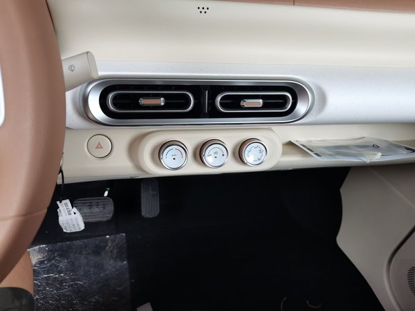 Wuling Hongguang MINIEV 2024, 200 км, за 31300 CNY - фото 17