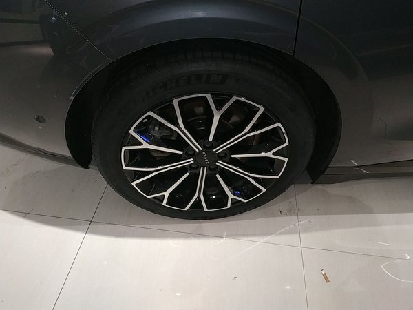 Zeekr 007 2024, 28800 км, за 147900 CNY - фото 11