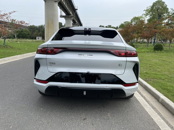 BYD Song 2023, 15800 км, за 148400 CNY