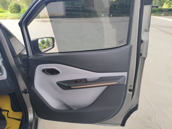 Baojun E200 2019, 41100 км, за 15600 CNY - фото 25