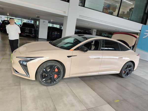 IM L7 2022, 18100 км, за 149600 CNY