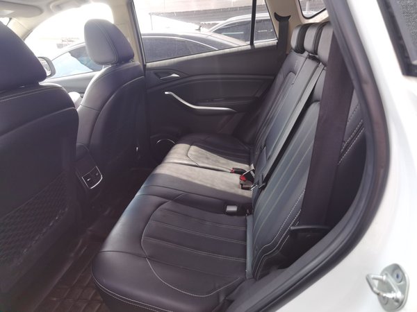 BYD Han 2018, 93900 км, за 42800 CNY - фото 16