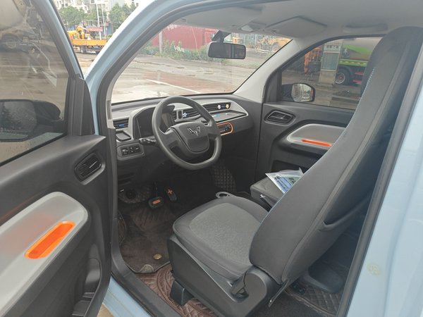 Wuling Hongguang MINIEV 2020, 34400 км, за 15900 CNY - фото 10